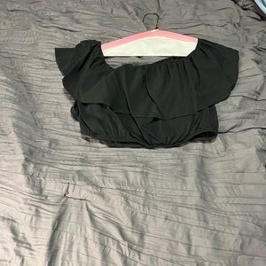Ruffle cropped top never worn
